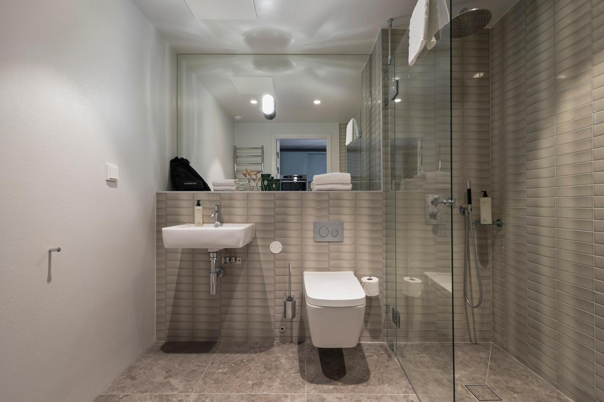 Unity Hammarby Sjoestad - A Studio Hotel 斯德哥尔摩 外观 照片