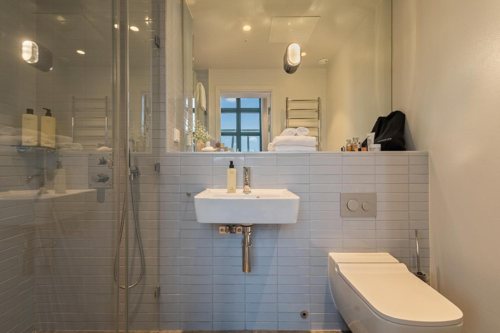 Unity Hammarby Sjoestad - A Studio Hotel 斯德哥尔摩 外观 照片