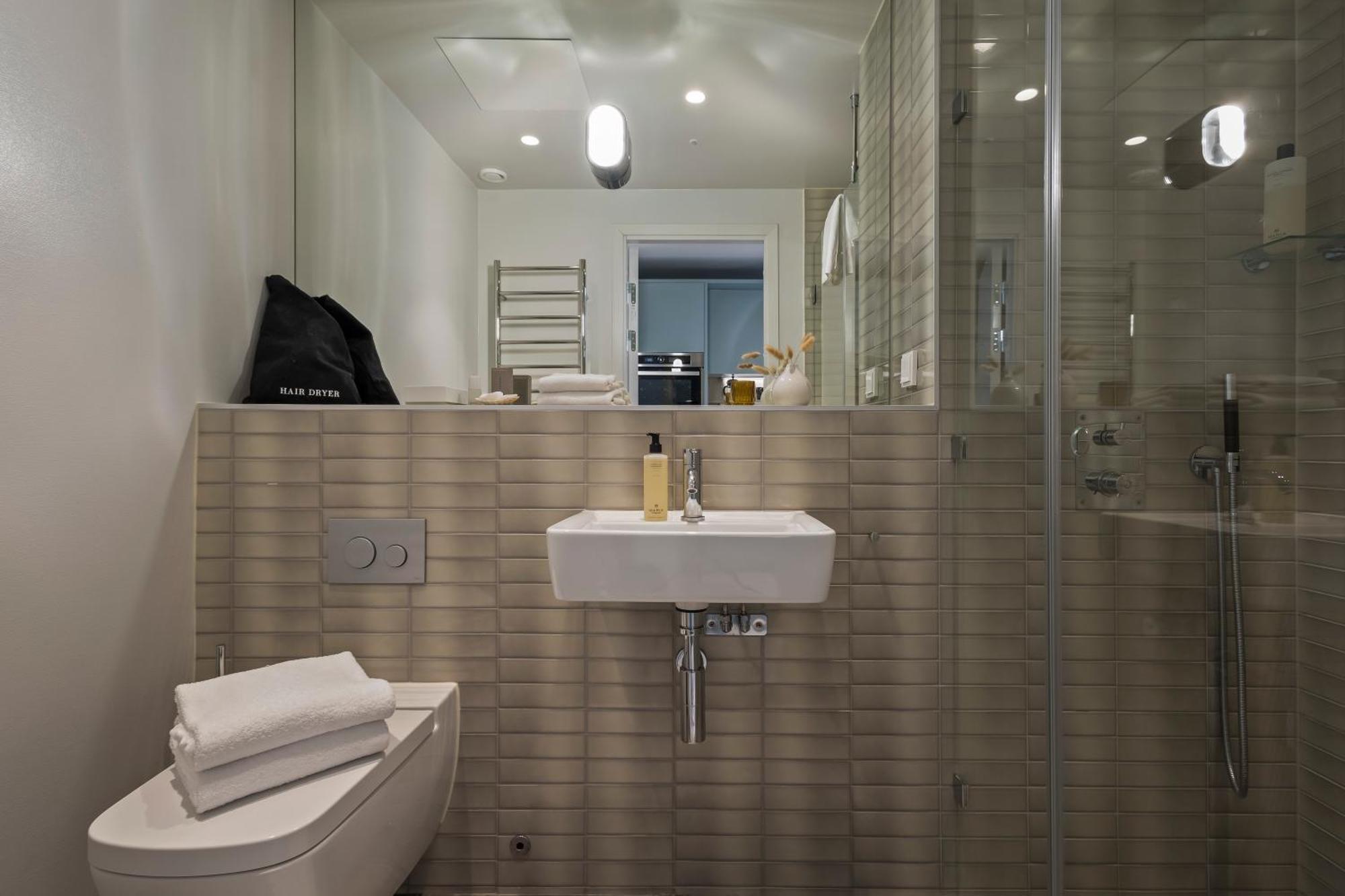Unity Hammarby Sjoestad - A Studio Hotel 斯德哥尔摩 外观 照片